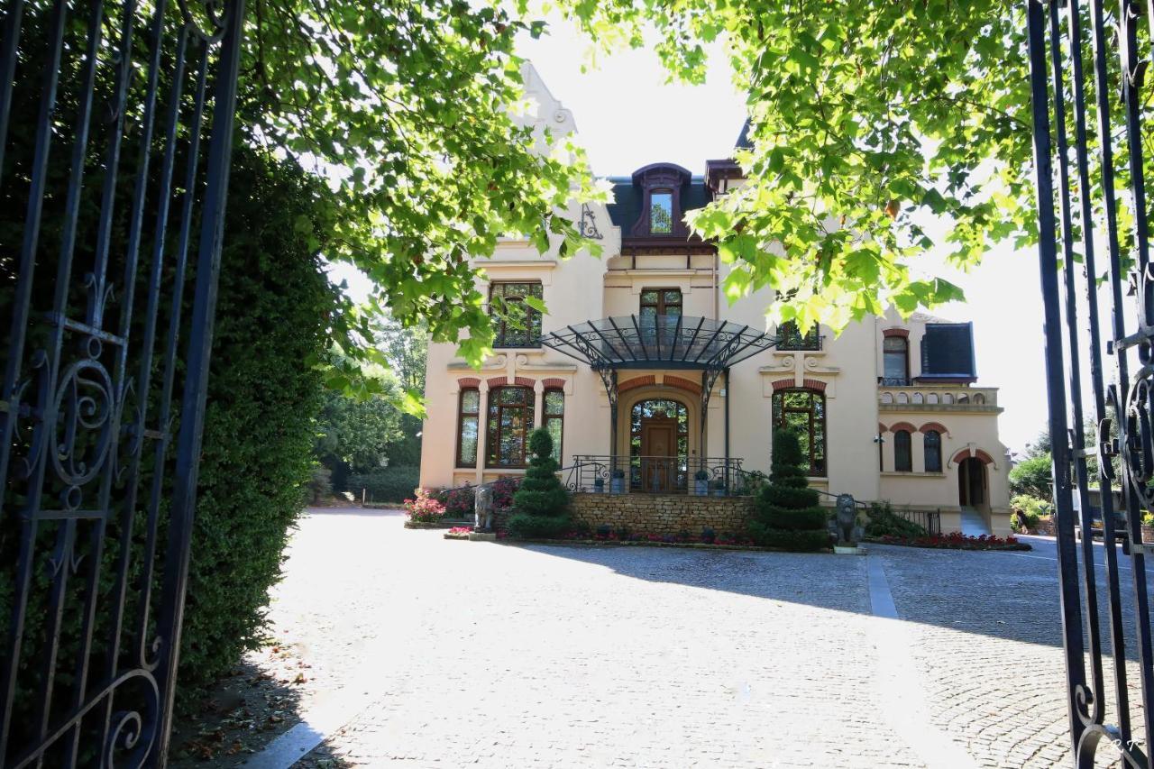 Le Manoir De La Mantille Caudry Exterior photo